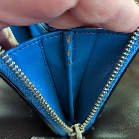 Coach Slim Accordion Zip leather Wallet. - Picture 5 of 7